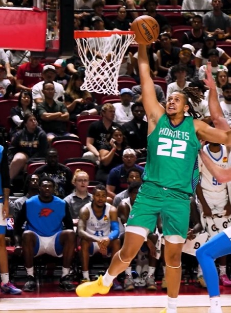 世界杯官方客户端下载-G联盟场均15分8板！Shams：鹈鹕将和中锋约什·奥杜罗签双向合同